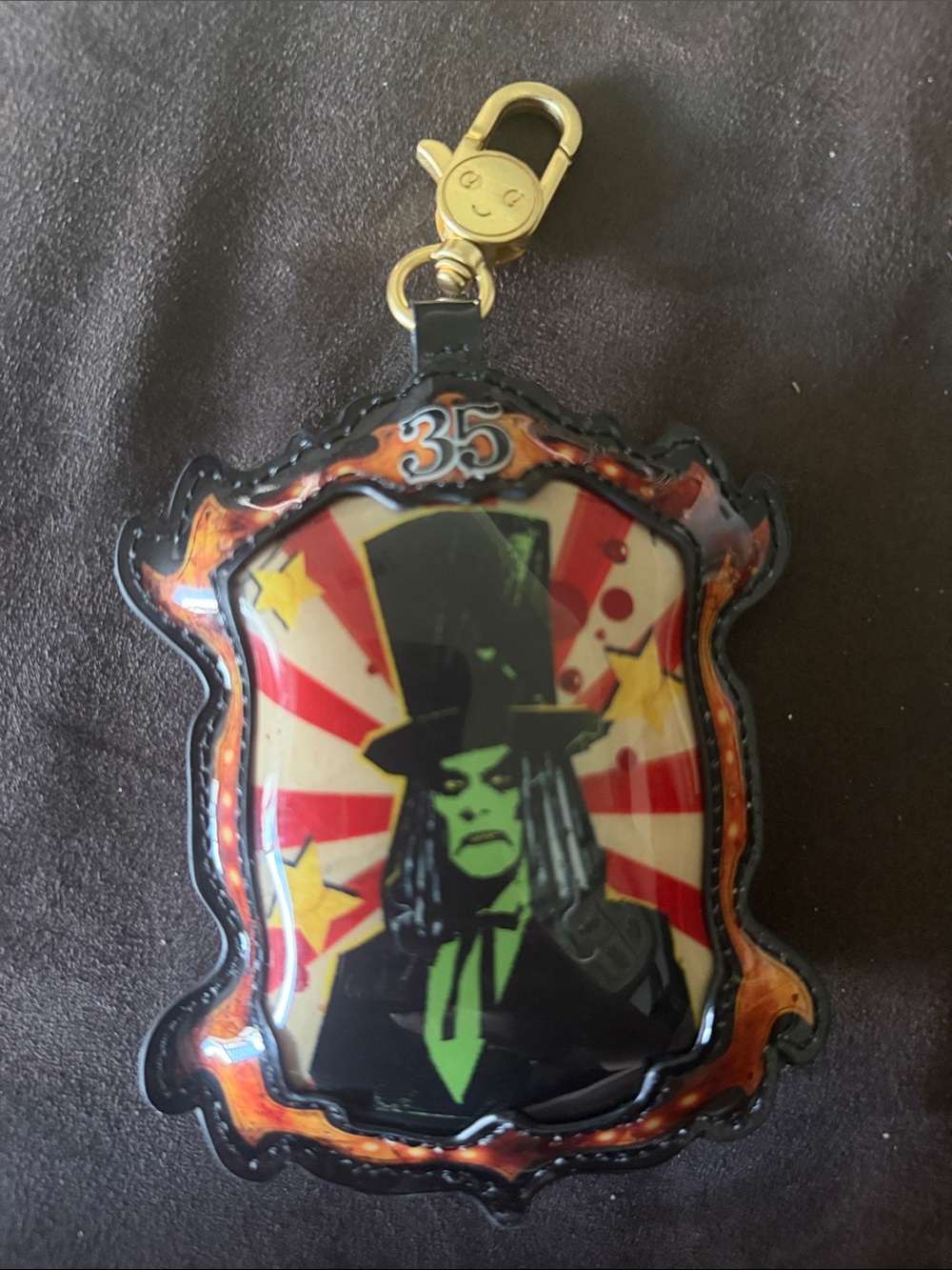 HHN 35 Caretaker bag charm